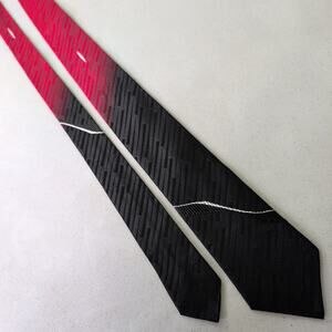 50s Wembley Tie Slim Short Red Black Mens Necktie 2.5x55 Vintage USA